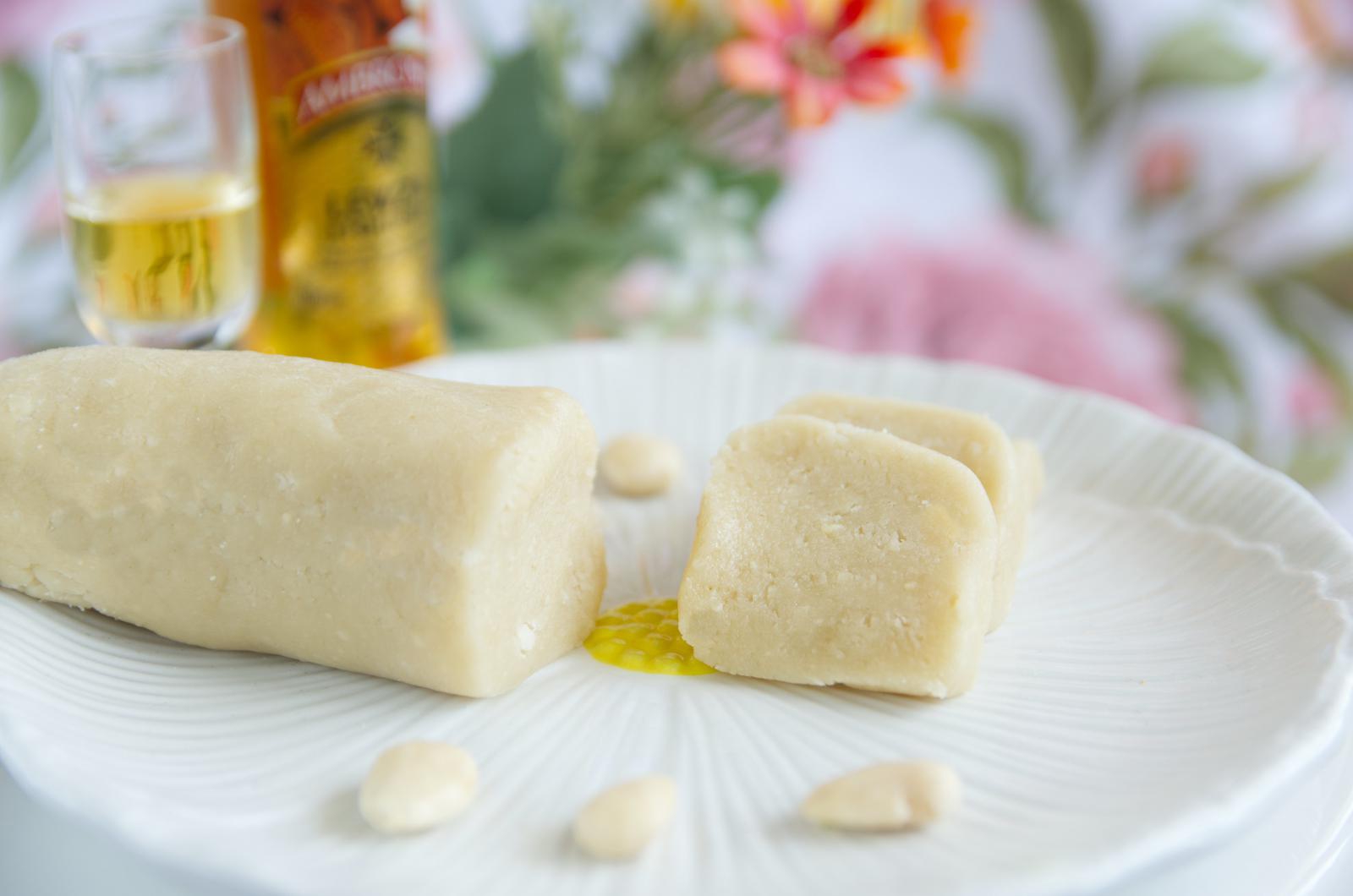 Masa marcepanowa