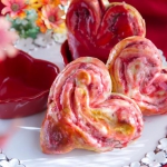 BUŁKI DROŻDŻOWE SERCA...