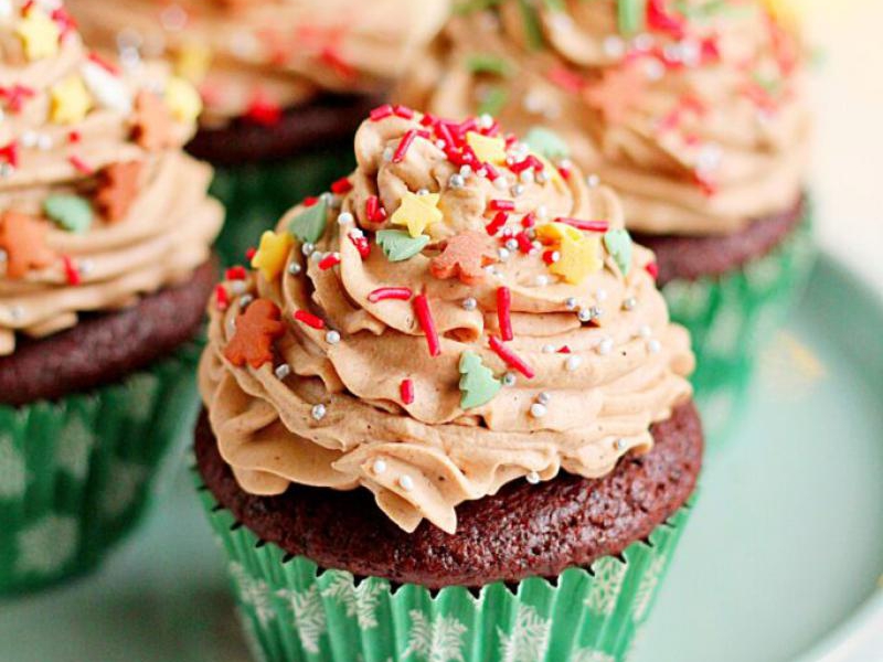 Muffiny piernikowe z kremem