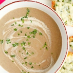 Zupa krem z pieczarek z...