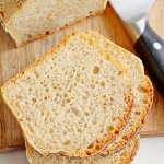 Chleb orkiszowy jasny na...