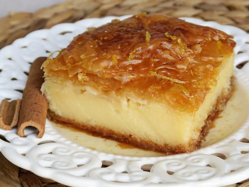 Galaktoboureko – Grecki Przepis na Ciasto Filo z Kremem