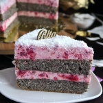 Torcik Makowy z Malinami