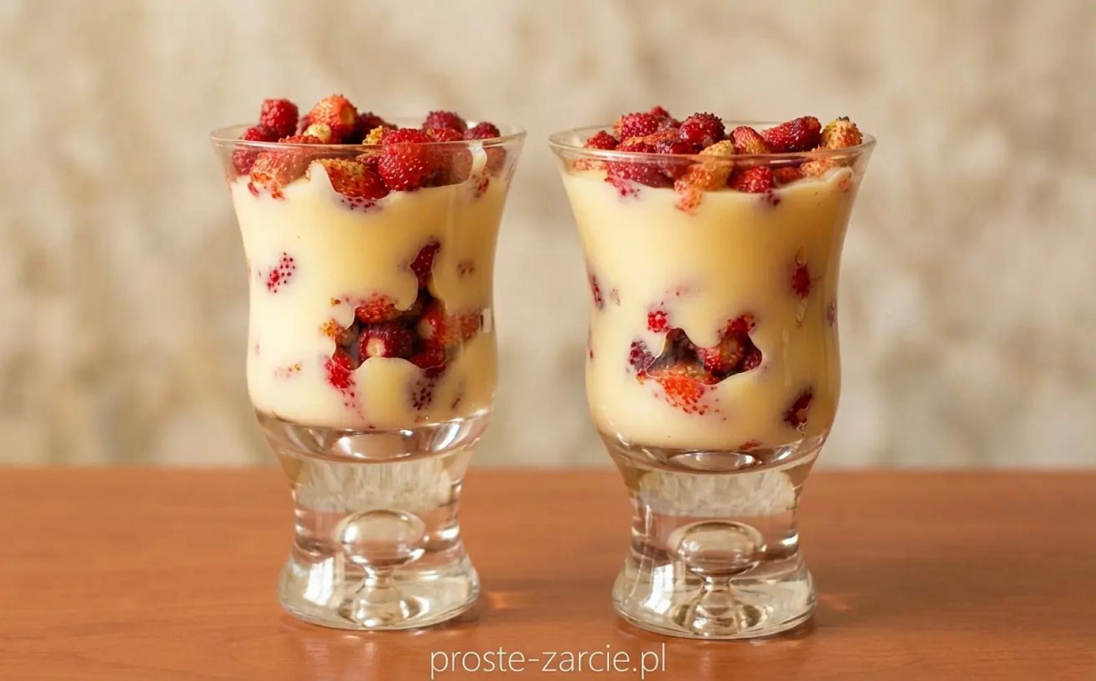 Poziomki z kremem cytrynowym – lekki i orzeźwiający deser owocowy