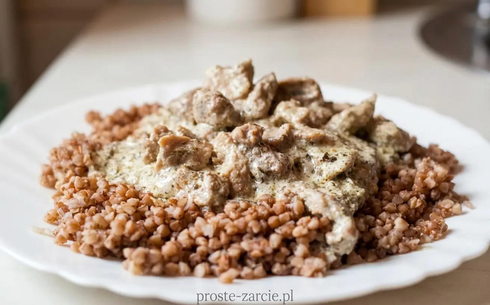 Gulasz śmietanowy – mój własny przepis na pyszny obiad