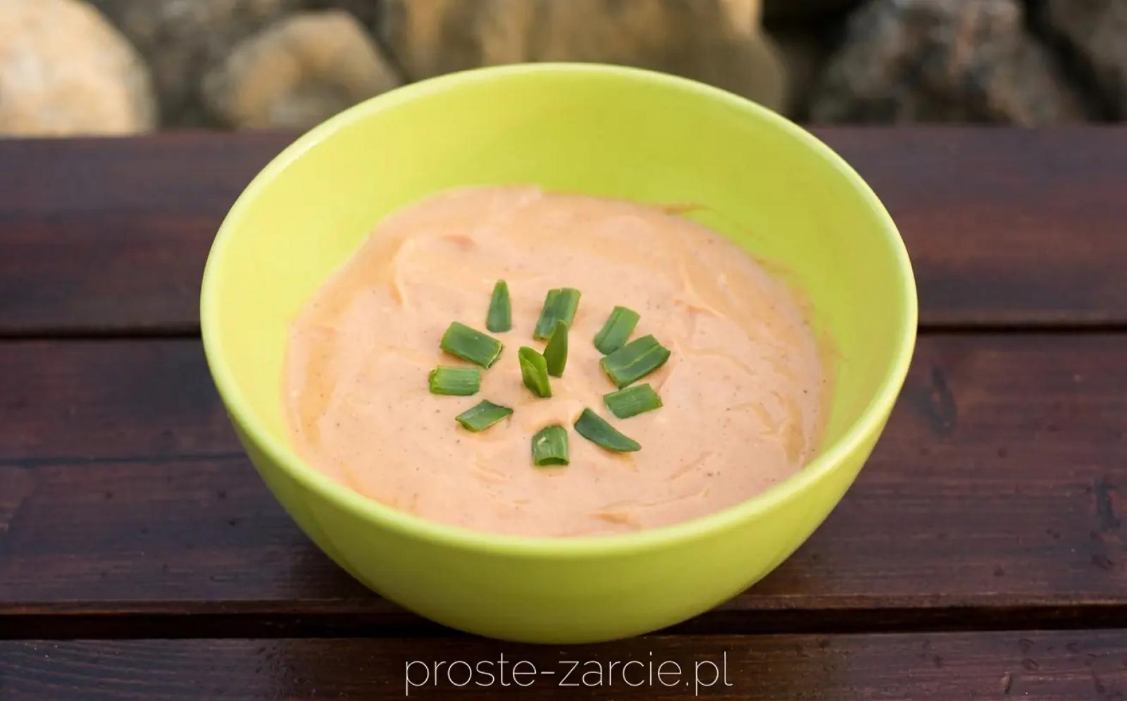 Sos farmera – świetny dodatek do grilla i kanapek