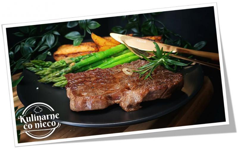 Soczysty Stek Wołowy z Patelni