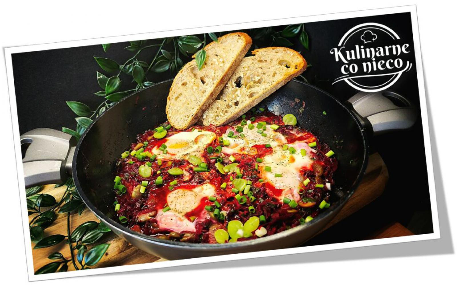 Shakshuka z Botwinką i Bobem (*SERIA FIT*)
