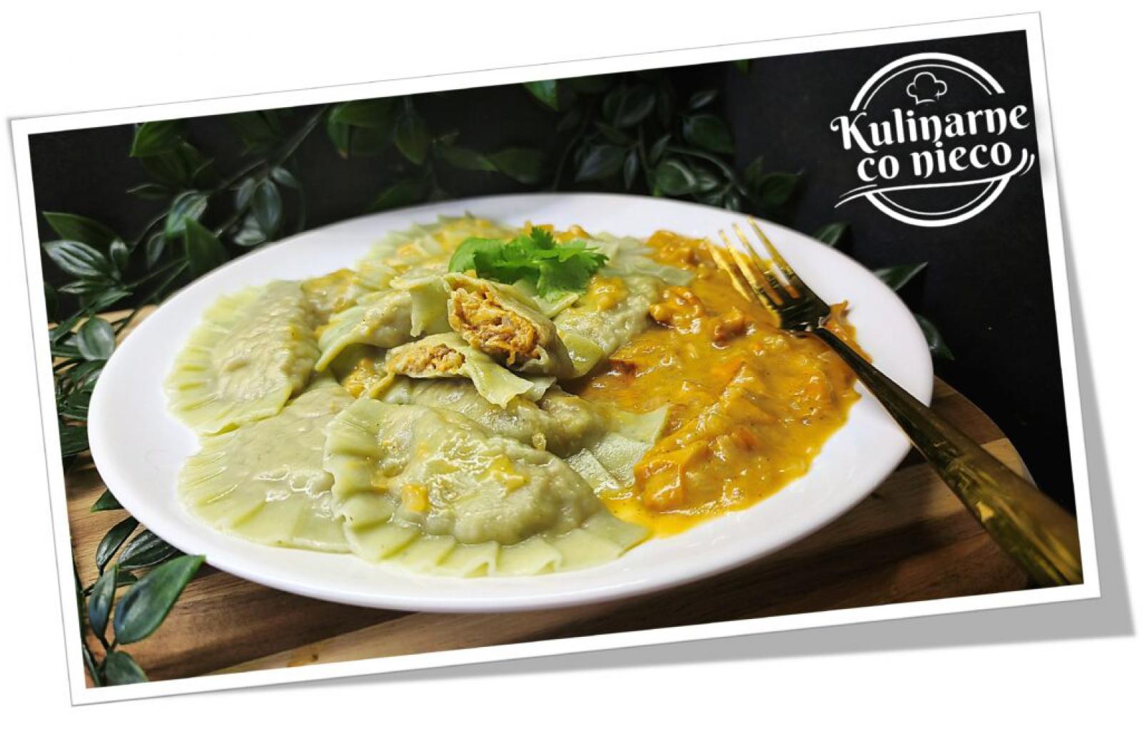 Pierogi z Kurkami w Cieście Szpinakowym