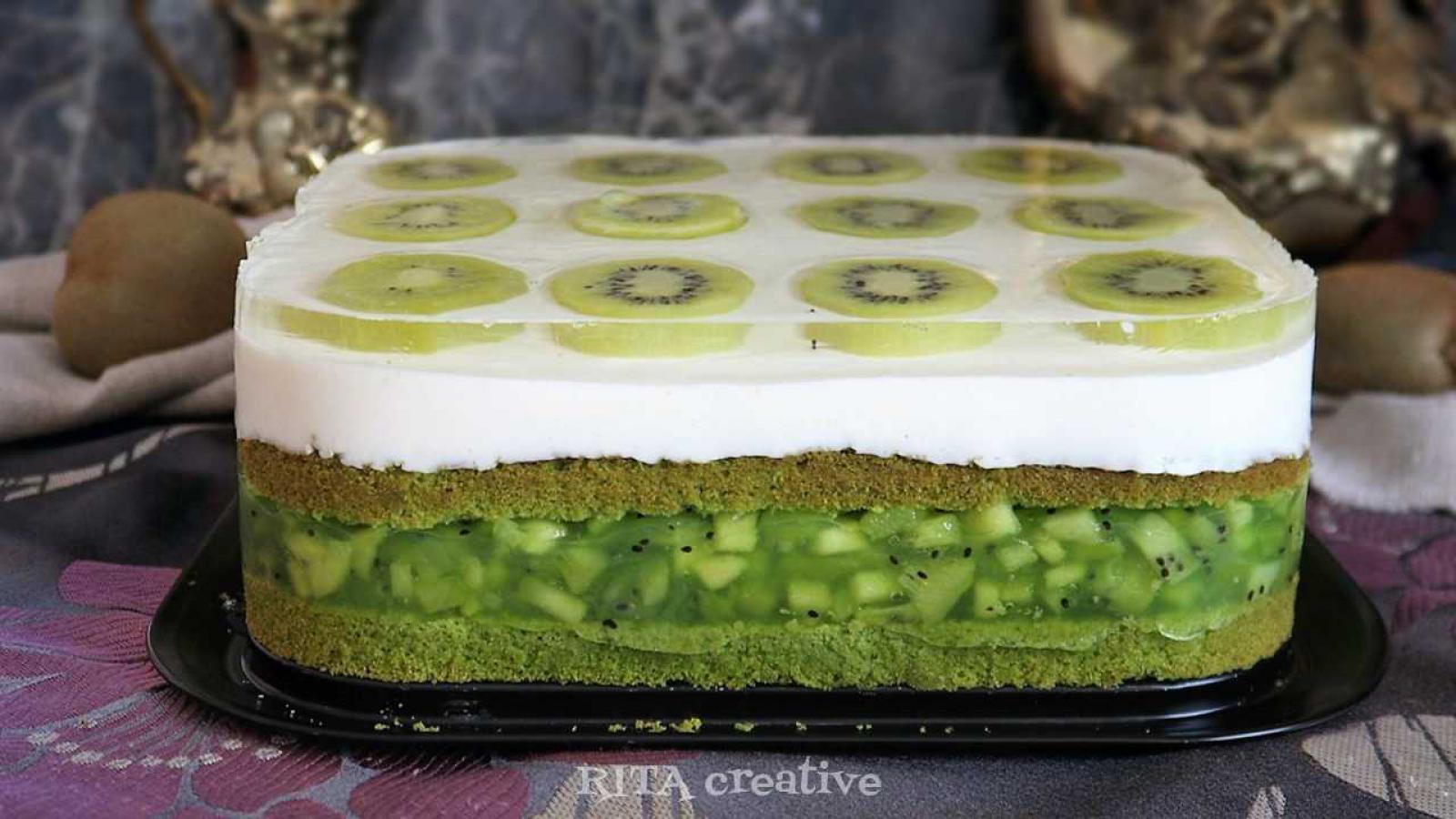 Szpinakowe ciasto z kiwi