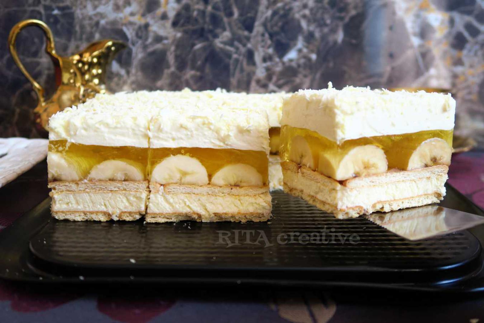 Ciasto kokosowe z bananami i galaretką