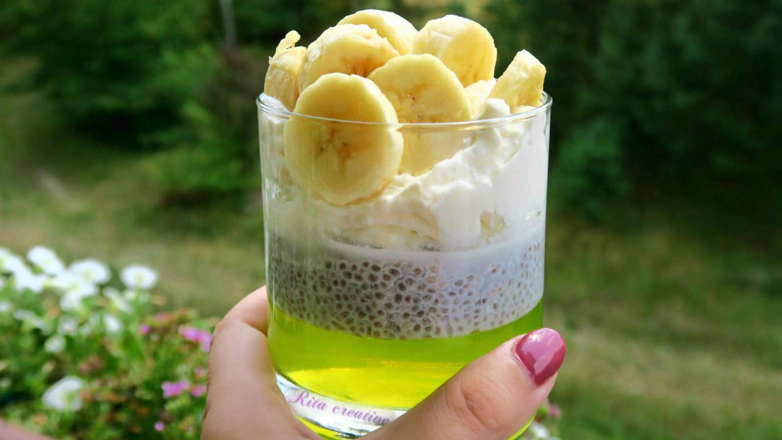 DESER CHIA Z BANANAMI