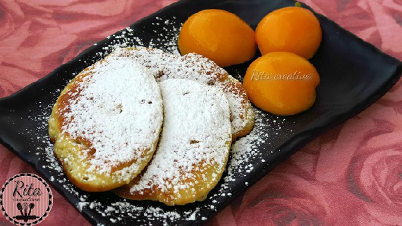 Racuchy z brzoskwiniami