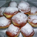 PĄCZKI z cukrem pudrem