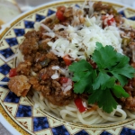 SPAGHETTI Z MIĘSEM...