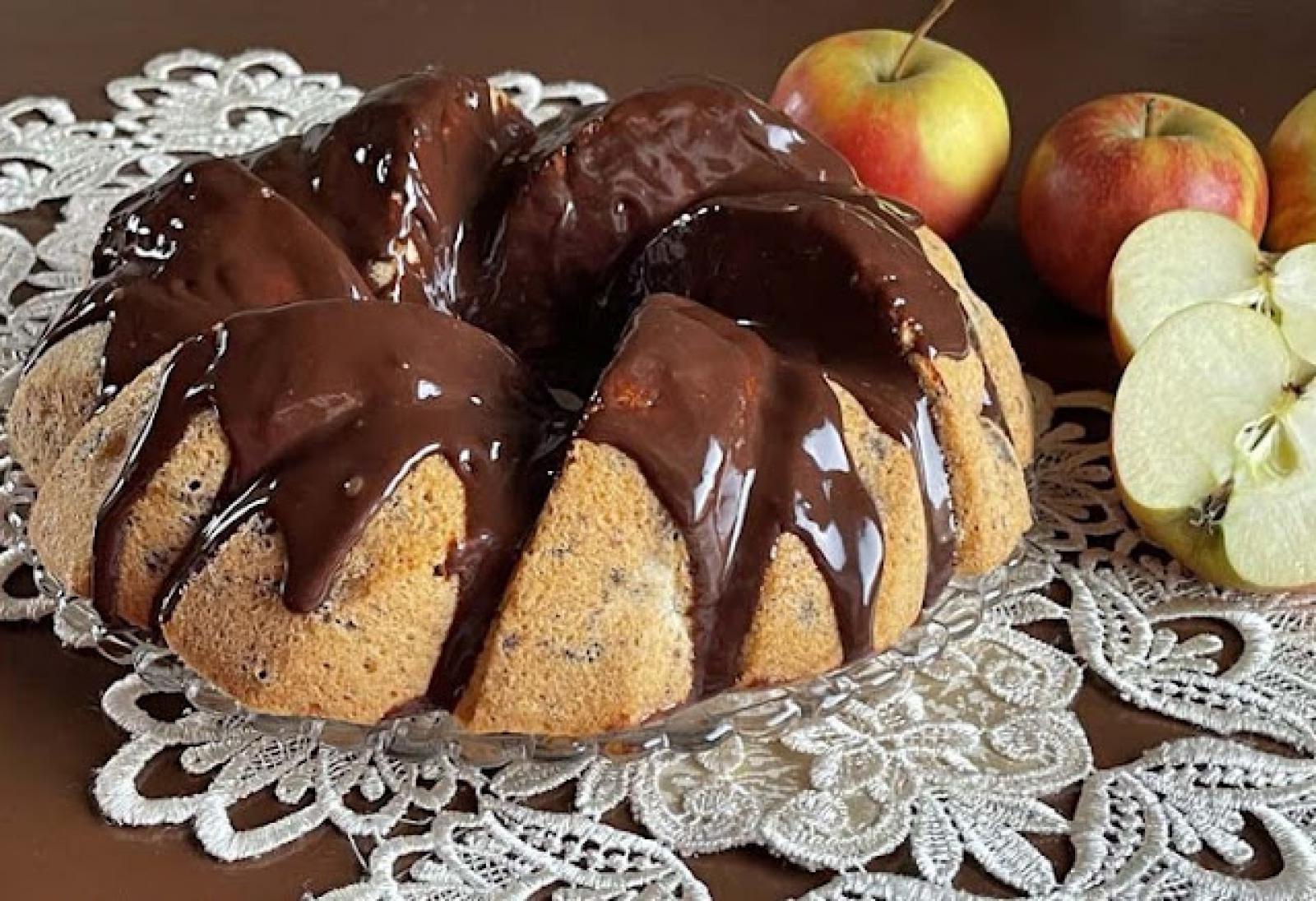 Babka straciatella- jabłkowa -z 8 białek jaj