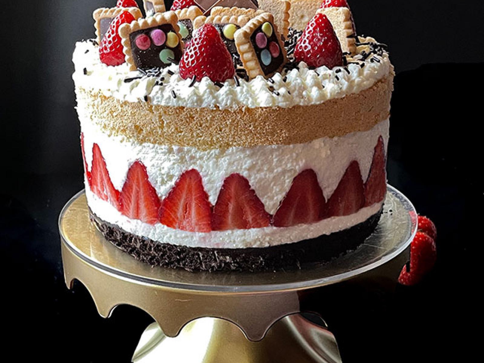 Tort truskawkowy- z- mascarpone - creme - efektowny