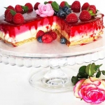 Mousse -malinowa...