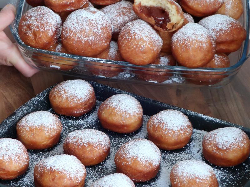 Pączki z różą, które zachowują świeżość i puszystość na dłużej