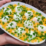 Jajka na pierzynce –...