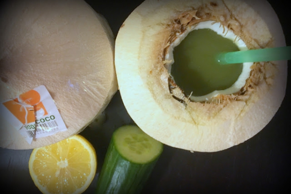 ogórek + cytryna + woda kokosowa + (szparagi)