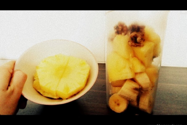 banan + orzechy włoskie + ananas