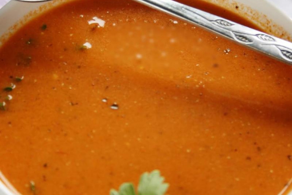 Zupa krem z pomidorów z serkiem topionym