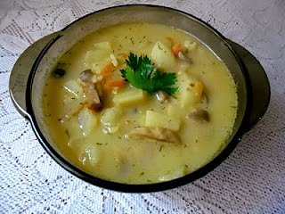 Zupa pieczarkowa z ryżem i ziemniakami