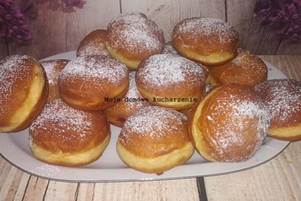 Pączki z marmoladą