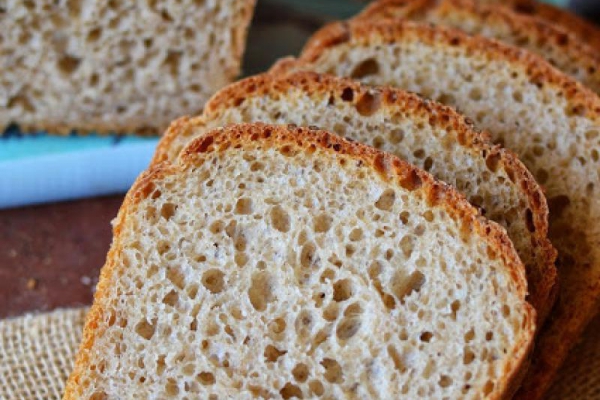 Szybki i łatwy chleb pszenny na drożdżach