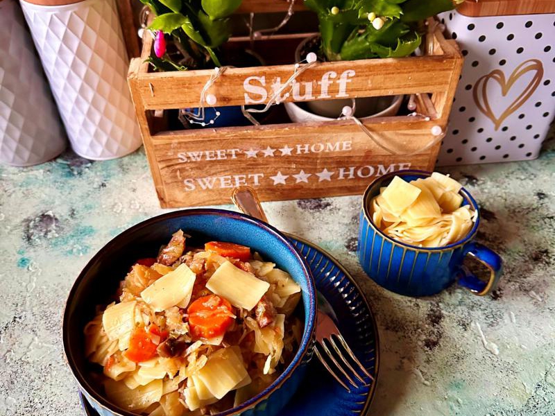 Łazanki z kapustą i kiełbasą