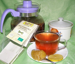 zdrowa i smaczna bio herbata owocowa z trawą cytrynową...