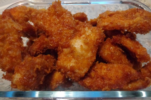 Nuggetsy – czyli mini kotleciki z kurczaka panierowane w płatkach kukurydzianych