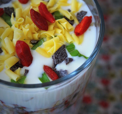 Płatki jaglane w jogurtach na śniadanie