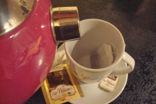 Herbata WILLIAMS WHITE - Sir William s Tea - opinia + kolorowa moc w sałatce