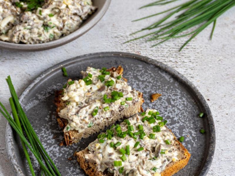 Pasta pieczarkowa z jajkiem