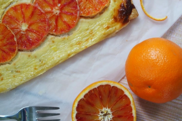 Szybkie tarty z czerwoną pomarańczą