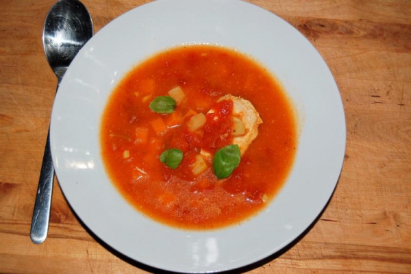 Pomidorówka z piersią z kurczaka i ziemniakiem , zupa na dobry dzień