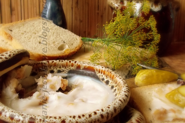Prawdziwe polskie jadło - Smalczyk i ogórki małosolne