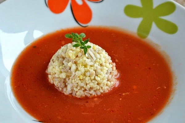 Zupa pomidorowa z mieszanką kasz