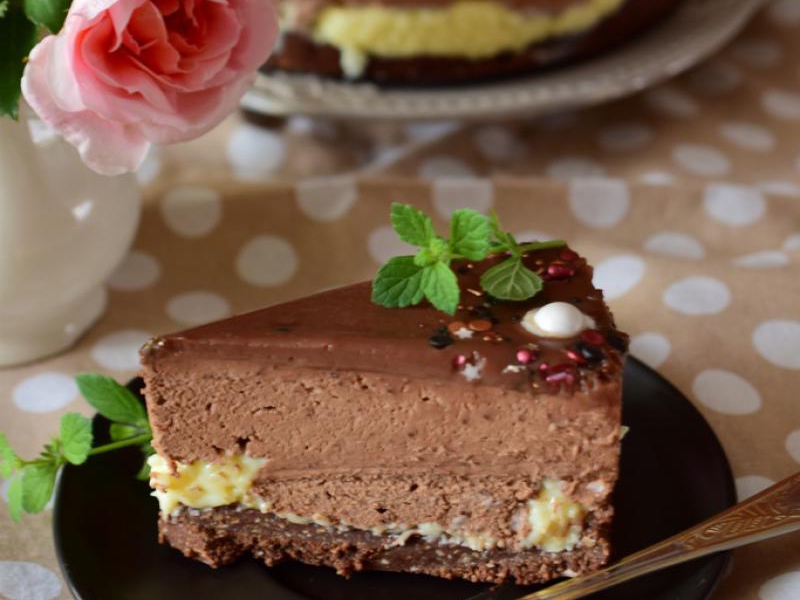 Kremowy sernik kokosowo-czekoladowy –na zimno