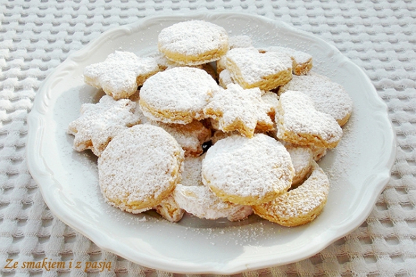 Kurabiedes - greckie ciasteczka maślane z migdałami