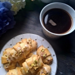 Rogaliki pistacjowe