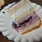 Tort z musem z białej...