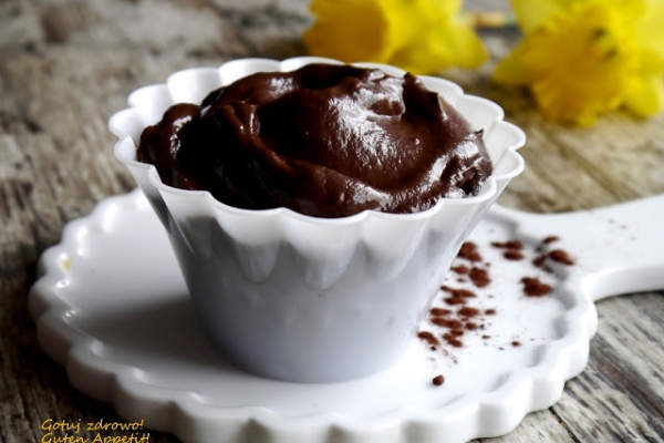 Krem czekoladowy z awokado. Dieta - szybka przemiana