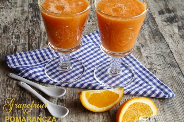 Koktajl grapefruitowo - pomarańczowy. Co zdrowego znajdziesz w grapefruicie?