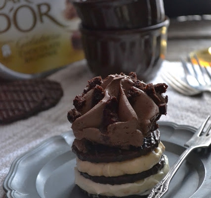 Deser chałwowo - orzechowy z dodatkiem lodów Carte d Or Chocolate Brownie