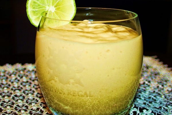 Koktajl - ananas mango mleczko kokosowe