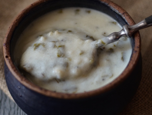 Zupa z burakiem liściastym - Pazı çorbası