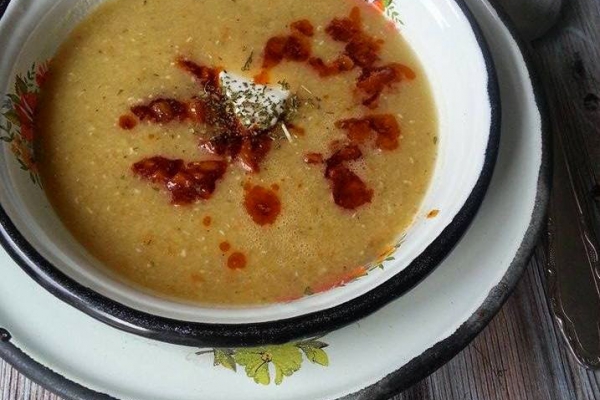 Nieco inna zupa z soczewicy - Kimyonlu mercimek çorbası